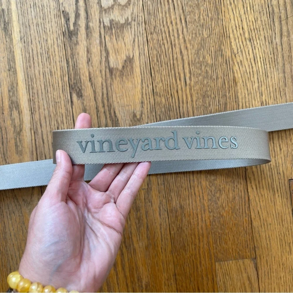 Vineyard Vines D Ring Nylon Belt Tan Size Medium NWT